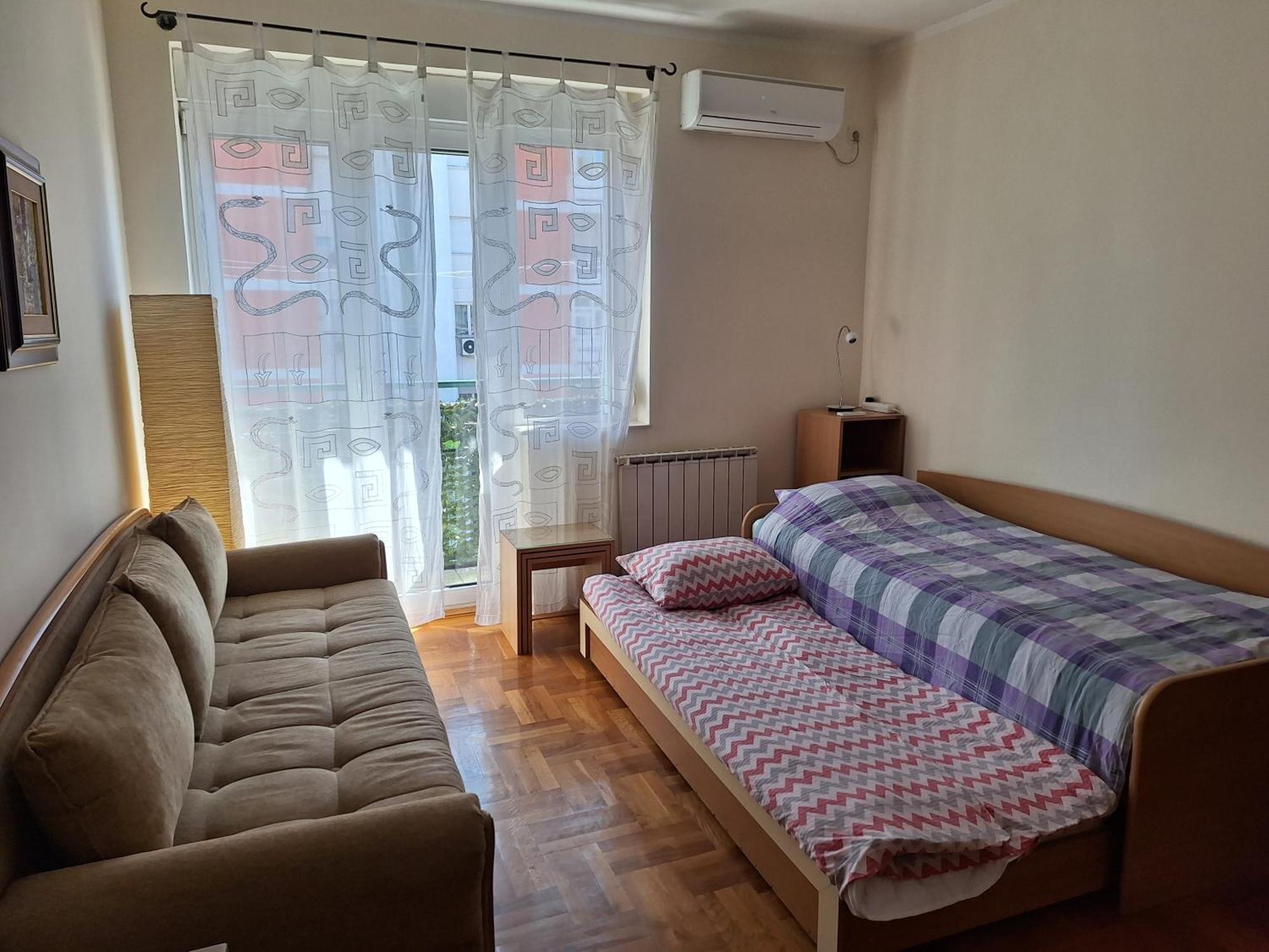 Apartment Music-Center, In The Center Of Podgorica Buitenkant foto